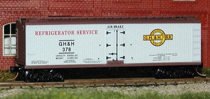 N'Crowd GH&H reefer by Micro-Trains